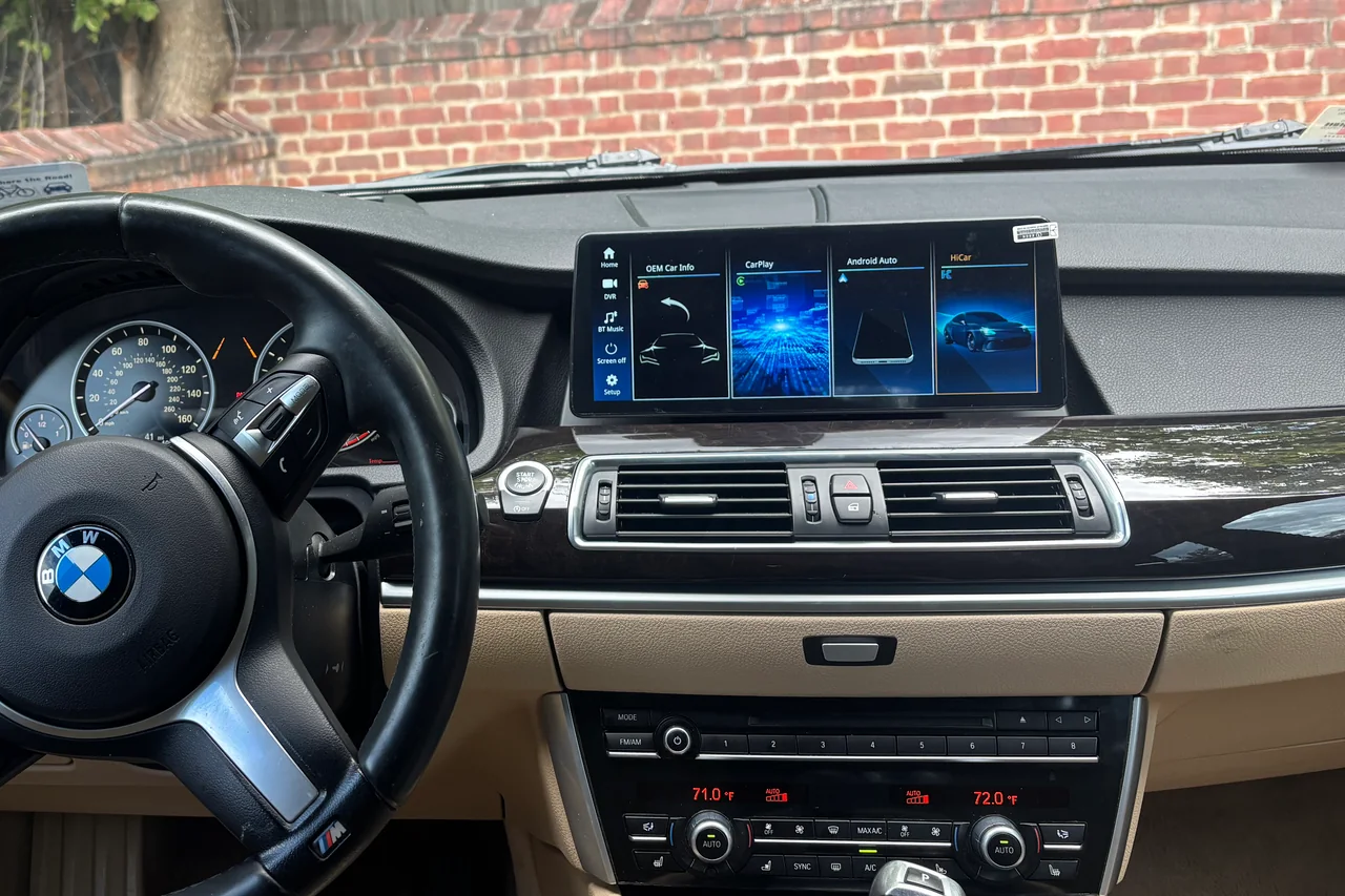 The same 535i GT after installation, with the widescreen touchscreen
