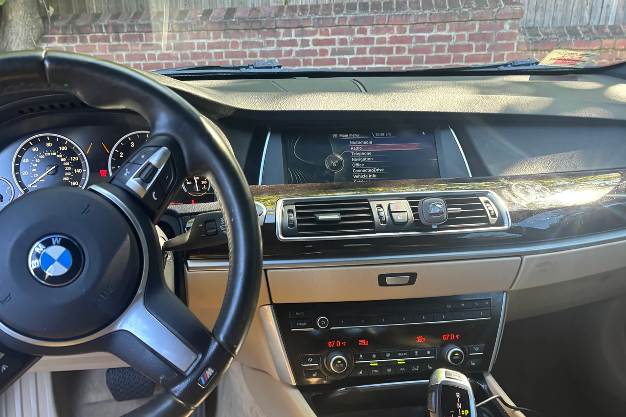 2015 BMW 535i GT before the upgrade, with the original BMW iDrive display